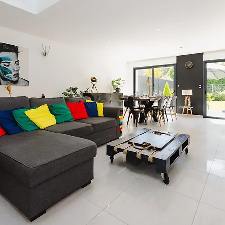 La Pop Steel - Maison Avec 4 Holiday home *